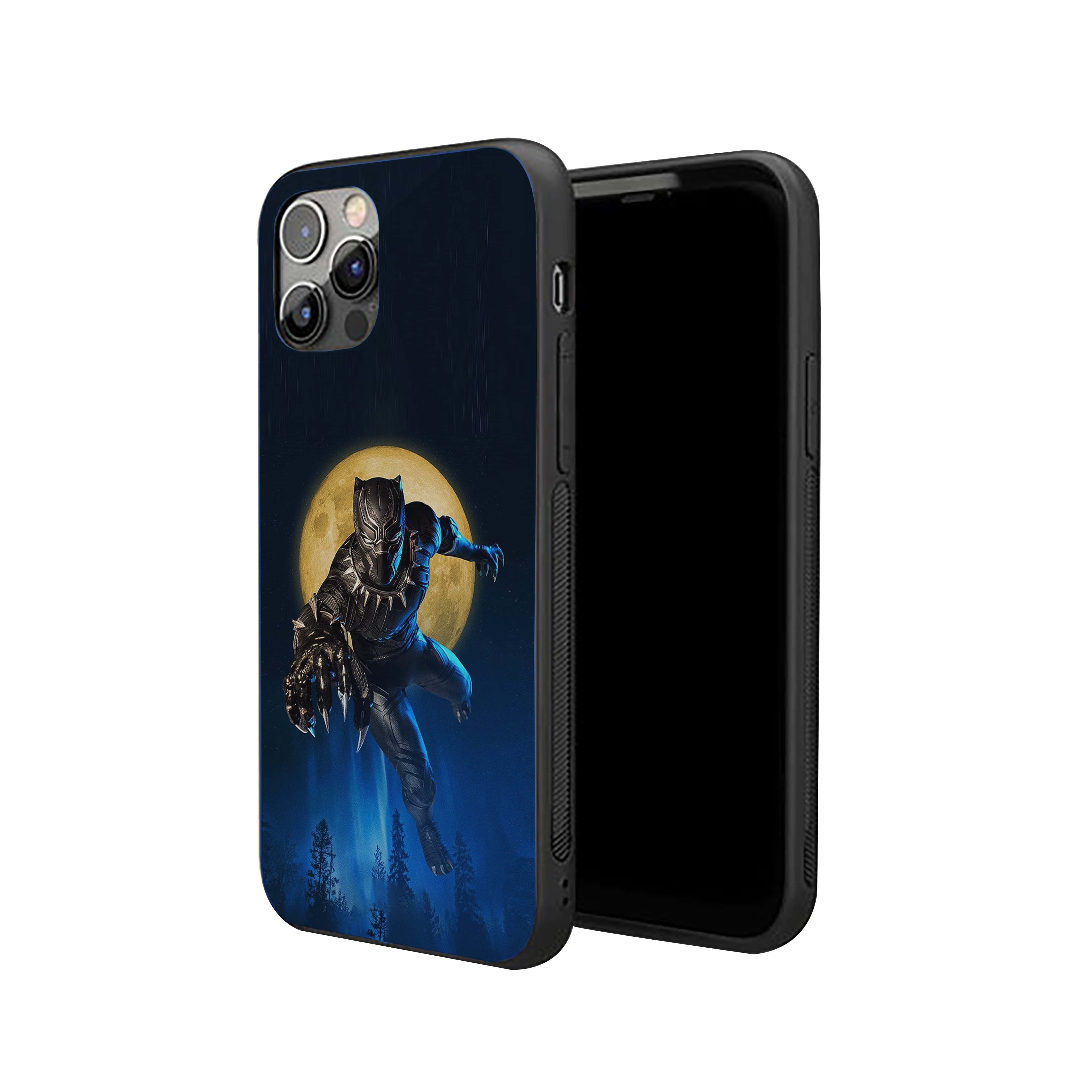 Black Panther against a backdrop of the night sky Silicone Armored Phone Case